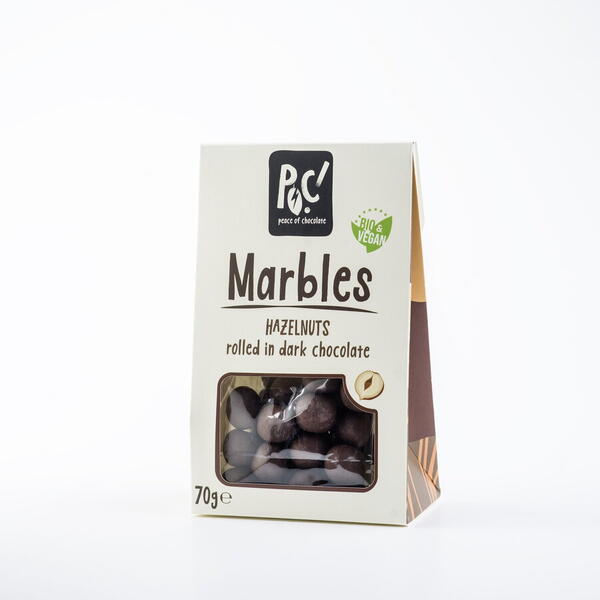 Poc Sweet Marbles alune de padure acoperite cu ciocolata neagra, ecologice 70 gr
