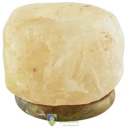 Candela de sare Himalaya pe suport lemn 1-1,5 kg